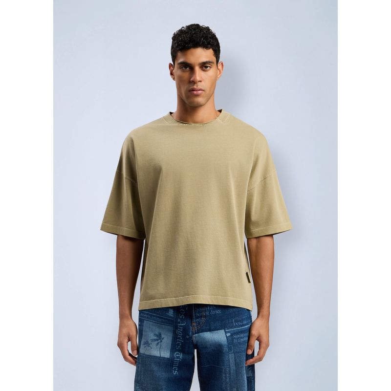 Palm Angels Men Curved Logo Loose Collar T-Shirt